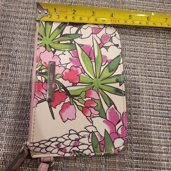 Nine West Wristlet - tropical - Picture 5 of 5